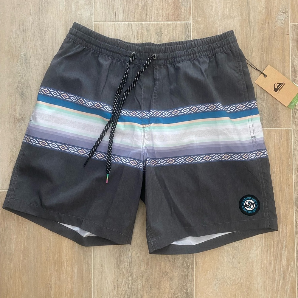 Quicksilver Men’s Volley Boardshort NWT